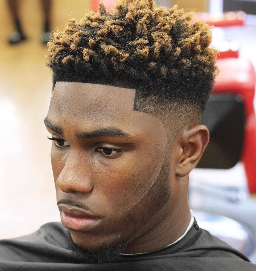 Styles tendance : 20 idées de coupes de cheveux pour les adolescents garçons