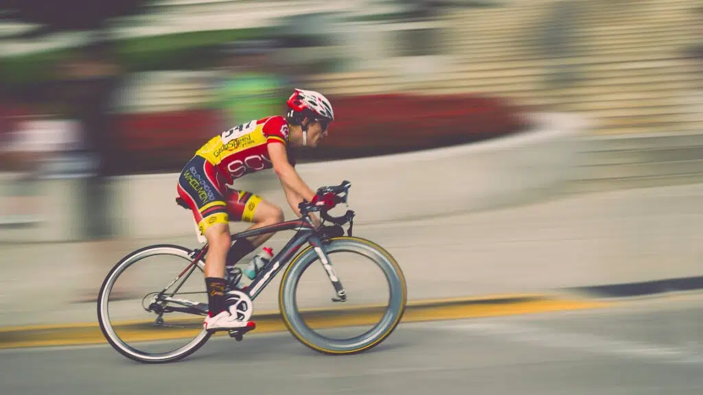 Maillot de vélo vintage : pourquoi en acheter ?